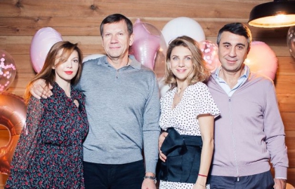 Катя Сильченко отпраздновала день рождения дочери Сати